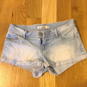 SUMMER FLASH SALE - Hollister Jean shorts